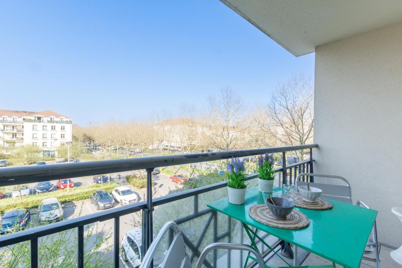 Family Travel Paris Apartman Bussy-Saint-Georges Kültér fotó